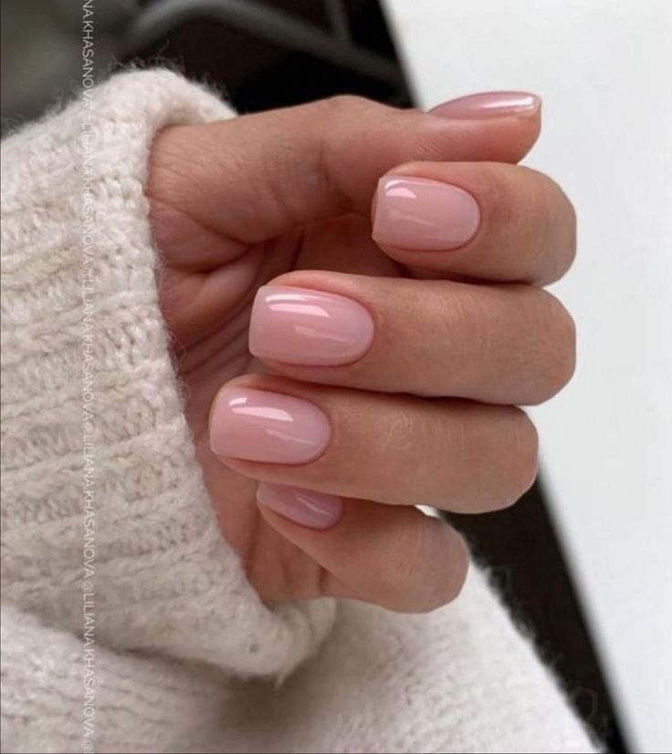 Sheer Nails, Unghie Sfumate, Short Gel Nails, Simple Gel Nails, Basic Nails, Casual Nails, Her Nails, Work Nails, Short Acrylic Nails Designs