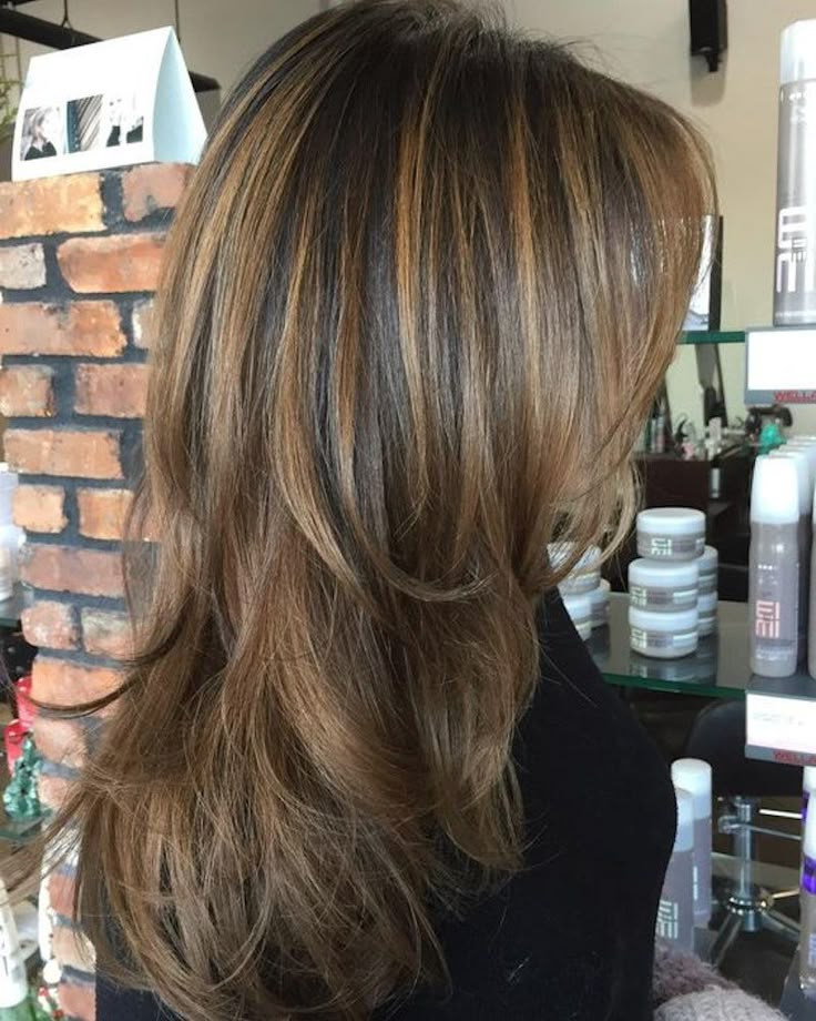 Rambut Brunette, Brown Blonde Hair, Long Layered Hair, Haircuts For Long Hair, Hair Inspo Color, Long Hair Cuts, Stylish Hair, Great Hair, Layered Hair