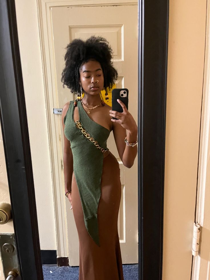 Black Women Earthy Fashion, Earth Fairy Aesthetic Outfit, Earthy Fairy Aesthetic, Earthy Aesthetic Outfits, Earthy Aesthetic Fashion, Fairy Aesthetic Outfit, Earthy Fits, Earthy Girl, Spiritual Fashion