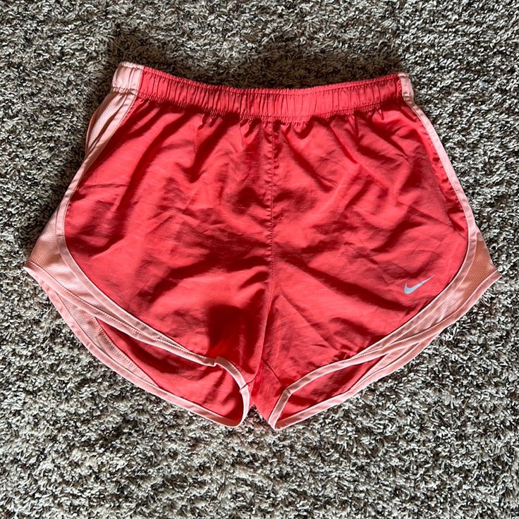 Nike Women's Dry Tempo Shorts -Size Medium -Coral Color With Light Pink Mesh Sides -Never Worn Nike Pink Athletic Shorts For Summer, Nike Pink Athletic Shorts For Spring, Spring Nike Pink Athletic Shorts, Pink Nike Athletic Shorts For Spring, Pink Nike Bottoms For The Beach, Pink Nike Bottoms For Beach, Nike Pink Shorts For Summer, Nike Pink Bottoms For Spring, Pink Nike Shorts For Summer