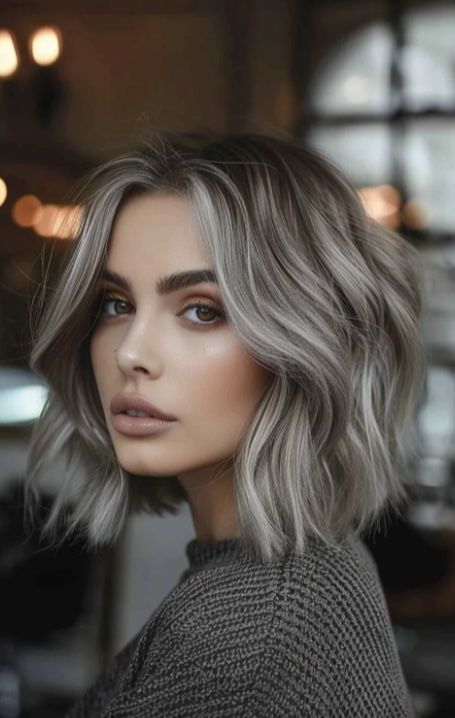 Grey Salt And Pepper Hair, Autumn Hair Colours For Short Hair, Going Grey Hairstyles, Warm Grey Hair Color, Blended Grey Hair, Blonde Grey Balayage, Short Hair Colour Ideas, Gray Hair Bob, Straight Hair Balayage