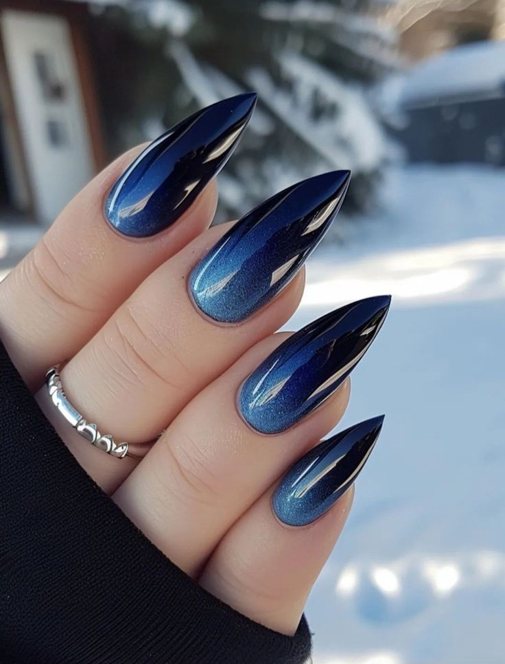 Black Blue Nail Designs, Vampire Acrylic Nails, Black And Blue Nail Designs, Dark Blue And Black Nails, Blue And Black Nails Designs, Ombré Nails With Design, Black And Blue Nail Ideas, Nail Ideas Dark, Blue And Black Nails