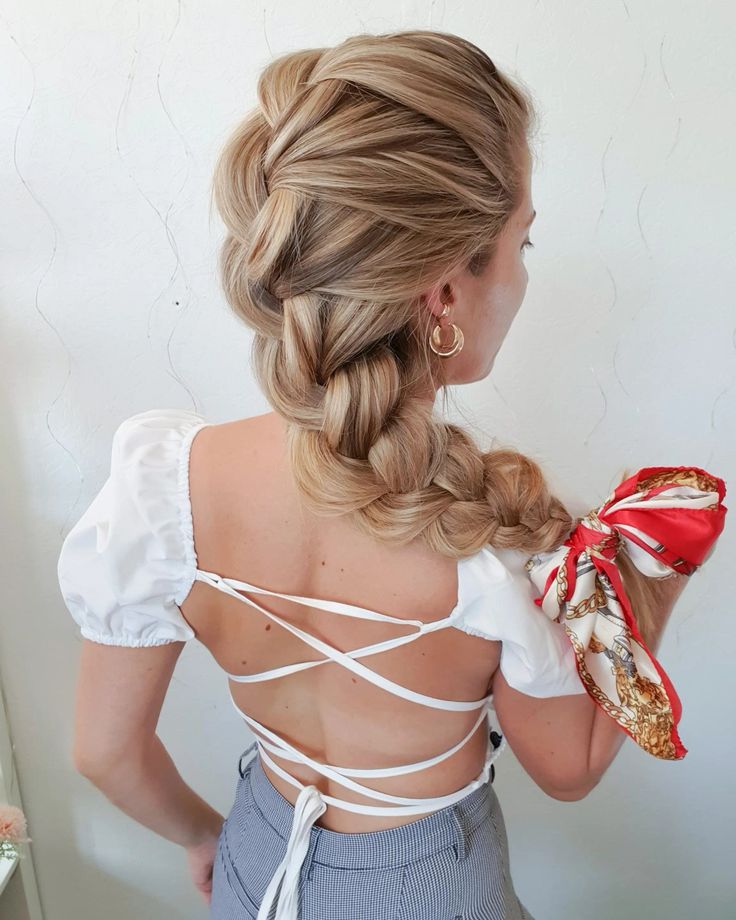 Thick French Braid, Fancy French Braid, Voluminous French Braid, French Braid Ideas, Voluminous Braid, Braid Magic, Loose French Braid, French Hairstyles, French Braided Bangs