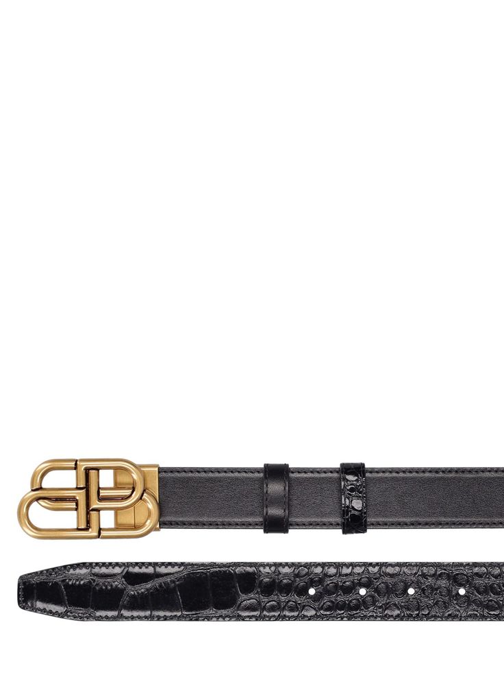 Width: 2.5cm. Adjustable pin closure. Gold-colored metal logo buckle Balenciaga Women, Balenciaga Black, Ski Accessories, Reversible Belt, Sports Accessories, Metal Logo, Flat Espadrilles, Swim Accessories, Ski Wear