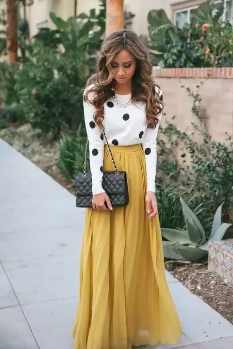 Winter Wedding Attire | 21 Best Winter Outfits for Weddings Classy Skirt Outfits, Spring Outfit Women, Wedding Guest Skirt, Yellow Maxi Skirts, Wedding Guest Outfit Winter, Winter Wedding Outfits, Wedding Guest Outfit Fall, Classy Skirts, Looks Pinterest