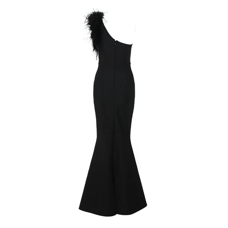 Step into the spotlight with the Trend4us One Shoulder Feather Maxi Dress, a statement piece that redefines modern elegance. This stunning solid black dress is the epitome of Sexy & Club style, designed for the fashion-forward woman who commands attention. Crafted with a figure-flattering bodycon silhouette, this maxi dress emphasizes a natural waistline, creating a silhouette that celebrates your curves. The one-shoulder neckline adds a touch of asymmetrical sophistication, perfect for those who love to incorporate unique elements into their wardrobe. Not only is this dress a visual stunner, but it also prioritizes your comfort with its breathable and anti-wrinkle polyester material. The bandage fabric type ensures a snug fit while offering stretch and flexibility, allowing you to move wi Long Sequin Dress, Evening Dresses For Weddings, Sleeveless Bodycon Dress, Feather Dress, Evening Wedding, Elegant Dresses Long, Gala Dresses, Club Style, Wedding Bridesmaid Dresses