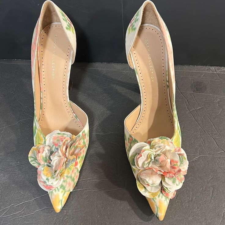 Brock Collection Floral Pumps Size 40 Never Worn Luxury Flat Heel Heels For Spring, Luxury Floral Print Heels For Formal Occasions, Multicolor Low Heel Heels For Formal Occasions, Multicolor Low Heel Heels For Formal Events, Elegant Multicolor Closed Toe Heels, Designer Floral Print Heels For Spring, Formal Multicolor Low Heel Shoes, Chic Floral Print Heels For Wedding, Elegant Floral Print Heels For Wedding