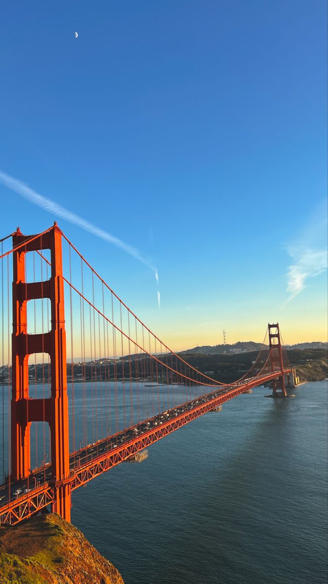 the golden gate bridge in san francisco, california is one of the most famous bridges in the world