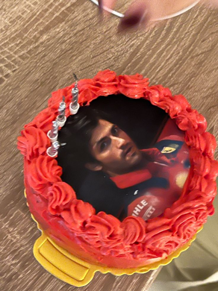 Carlos sainz
Birthday cake
CS55
Formula 1 Ferrari Cake, Racing Cake, 15th Birthday Cakes, 16 Cake, Sweet 16 Cakes, 13th Birthday Parties, Cute Simple Wallpapers, 25th Birthday, 15th Birthday