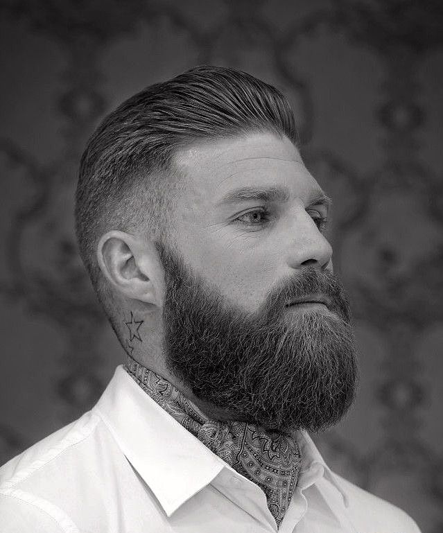 Full beard #Avedaibw #CYN Medium Length Beard, Man With Tattoos, Hair Styles For Men, Beard Cuts, Men With Beards, Beard Haircut, Beard Envy, Der Gentleman, Beard Game