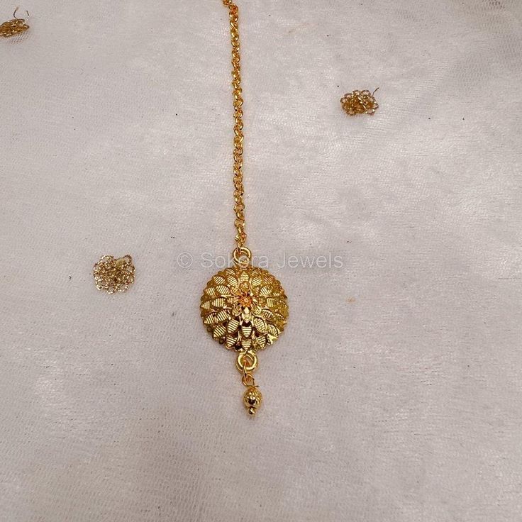 Small Bright Gold Tikka Approximately 1 inch length  Ready to ship Worldwide with gift boxing! Papidi Billa, Gold Tikka, Hand Harness, Fluid Design, Stacked Bangles, Bright Gold, Gold Bangles, Adjustable Rings, Clear Crystal