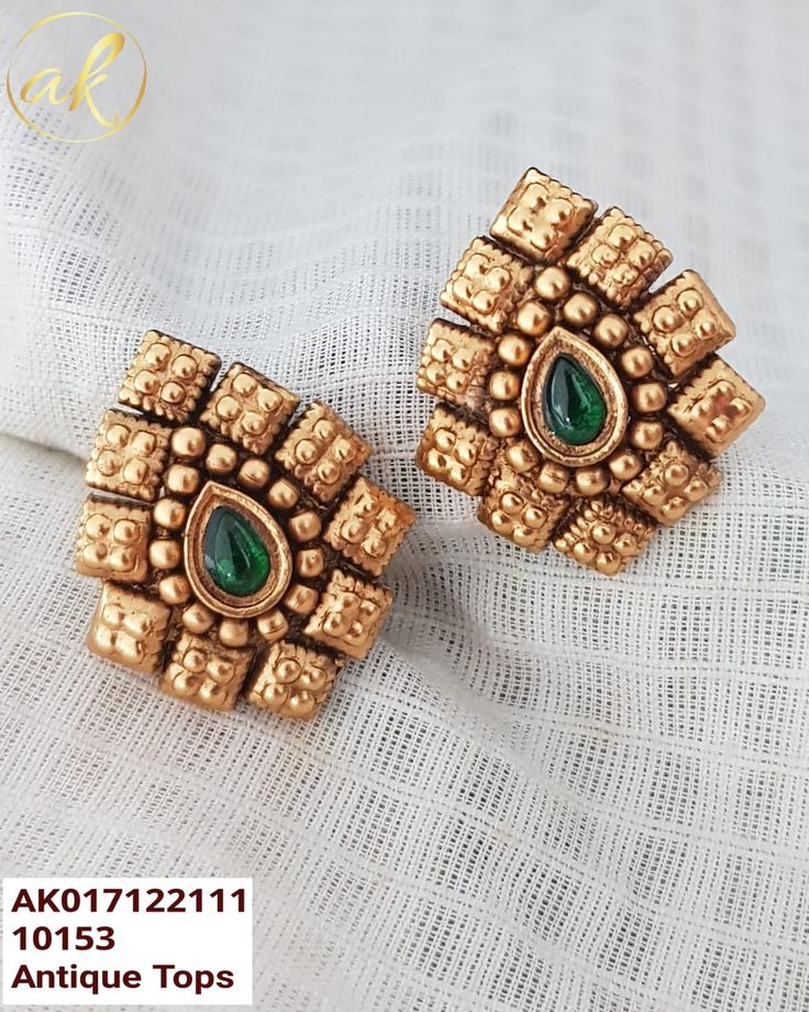 Gold Earrings Designs Indian, Gold Earrings Designs For Wedding, Wedding South Indian, Small Earrings Gold, Wedding Jewelry Sets Bridal Jewellery, Gold Earrings Models, Fancy Jewelry Necklace, Gold Earrings Wedding, Antique Jewellery Designs