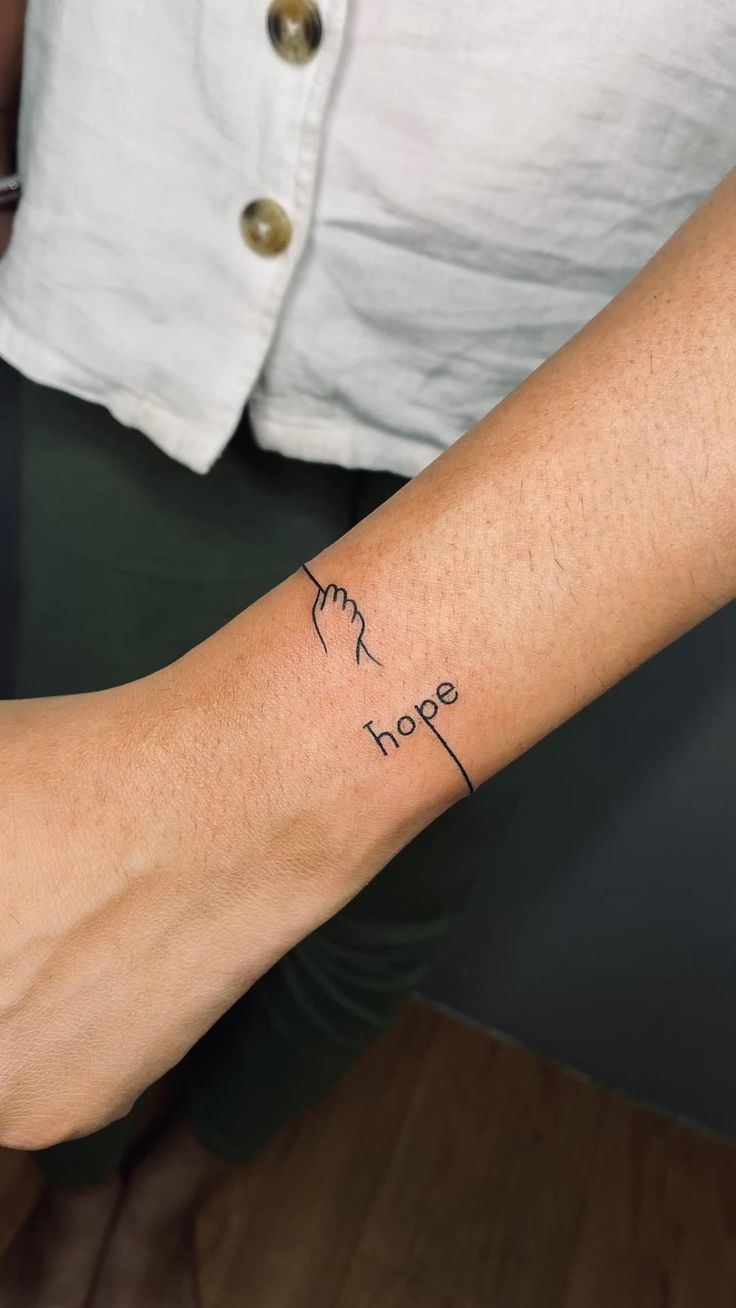 Hope Tattoo Design Art Flash Tattoo, Word Tattoo Ideas, Tattoo Font For Men, Line Art Tattoo, Hope Tattoo, Tattoo Design For Hand, Tato Minimal, Simple Tattoos For Guys, Art Flash