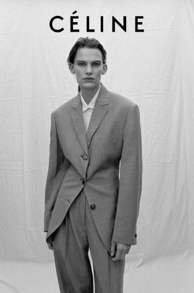 Fashion Campaign 2000s Celine Suit Womenswear Phoebe Celine, Celine Editorial, Celine Campaign, 90 Fashion, Paris Romance, Old Celine, Sunday Clothes, Celine Fashion, Peter Do