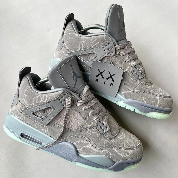 🆕 Latest collection ⤵️ Jordan 4 kaws 10@ top leathr quality glow in dark🌟 41 to 45 2550/- free ship #klickystore #premium #nike #jordan #jordan4kaws #shoes #shoesaddict #adidas Jordan 4’s, Jordan Retro 4, Bike Pic, Jordan 10, Quick Crafts, Glow In Dark, Retro 4, Jordan 4 Retro, Air Jordan 4