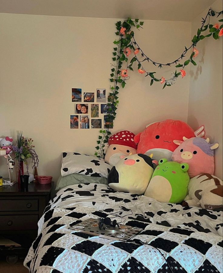 cow print sage green vines squish squishmallow sanrio hello kitty room aesthetic inspo inspired inspiration indie cute cow print sage green vines squish squishmallow sanrio hello kitty room aesthetic inspo inspired flower inspiration indie cute girl bedroom Plushies Room Aesthetic, Sage Green Squishmallow, Squishmallow On Bed, Cow Squishmallow Aesthetic, Squishmallow Bedroom Aesthetic, Plushie Bedroom Aesthetic, Bed Squishmallow, Bedroom Squishmallow, Squishmallows Aesthetic Room