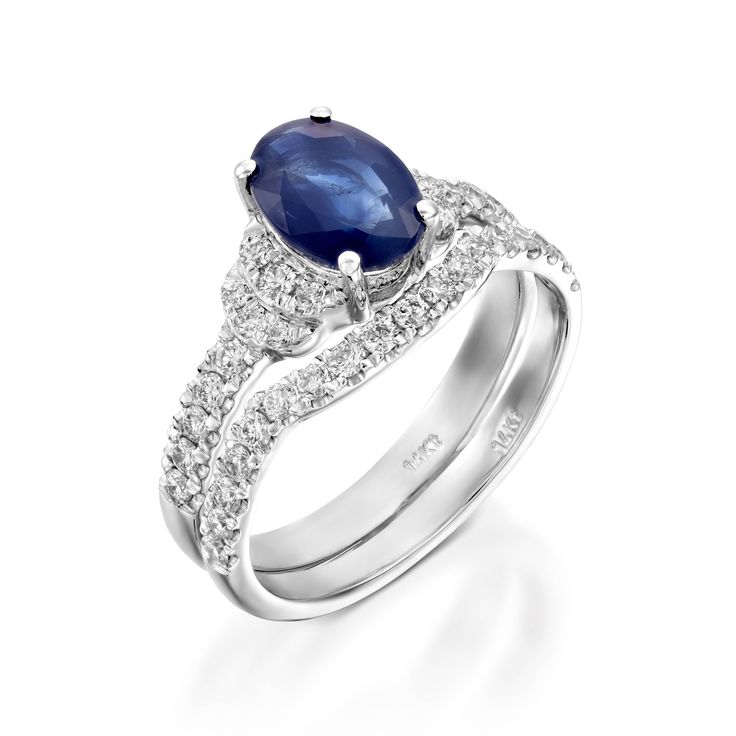 a blue sapphire and diamond ring set