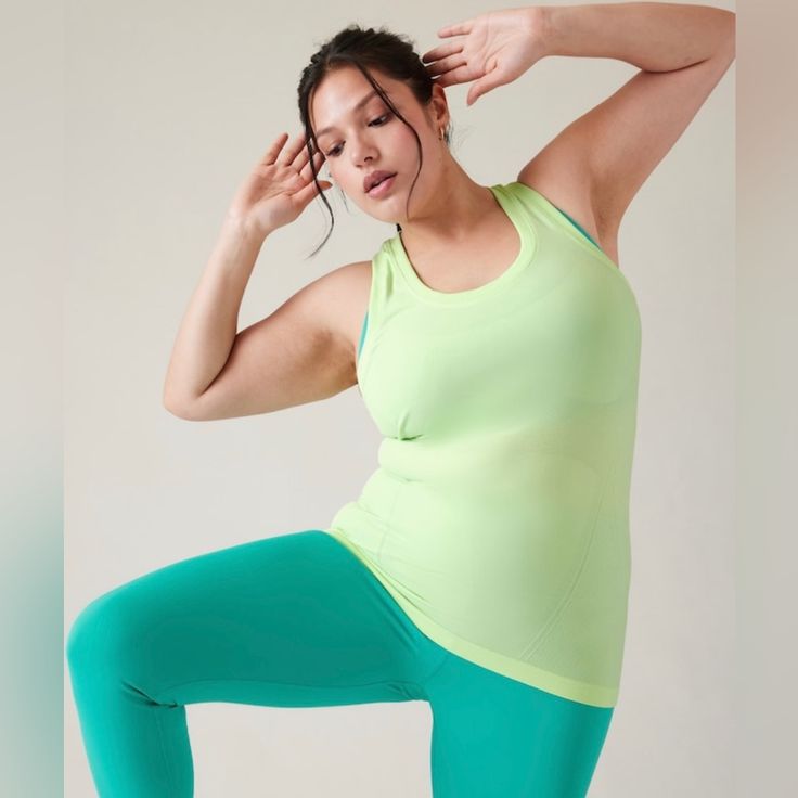 New Athleta Fitted Tank, Seamless, Grippers At Bottom Of Hem, Size 1x Green Tank Top With Built-in Bra For Yoga, Green Tank Sports Bra Athleisure Style, Green Stretch Tops For Pilates, Stretchy Green Tops For Pilates, Sporty Green Tops With Built-in Bra, Green Sports Tank Top With Built-in Bra, Sporty Green Tops For Pilates, Compressive Seamless Green Tank Top, Compressive Green Seamless Tank Top