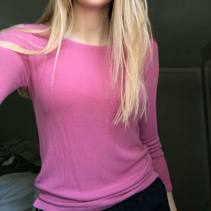 Beautiful Pink Long Sleeve- Sleeves Reach 1/2 Down Forearm Condition: Nwot Size: Small I Have This Top In Green (Medium) American Eagle Outfitters, American Eagle, Long Sleeve Tees, Womens Tops, Tops & Tees, Size Small, Long Sleeve, Green, Pink