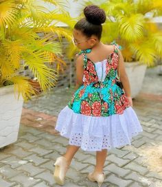 Styles For Kids Dress, Baby Ankara Style Girl, African Dress For Kids, Kids African Dresses, Kids Style Girls Fashion, Kids Ankara Styles, Ankara And Lace, African Kids Clothes, Ankara Styles For Kids