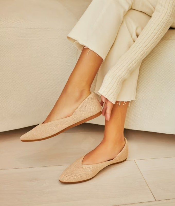 12 Ballet Flats with Arch Support to Buy in 2023 - PureWow Flats With Arch Support, Orthopedic Surgeon, Cute Flats, Shoe Last, Pointed Heels, Elegant Shoes, Pointed Toe Flats, V Cut, V Cuts