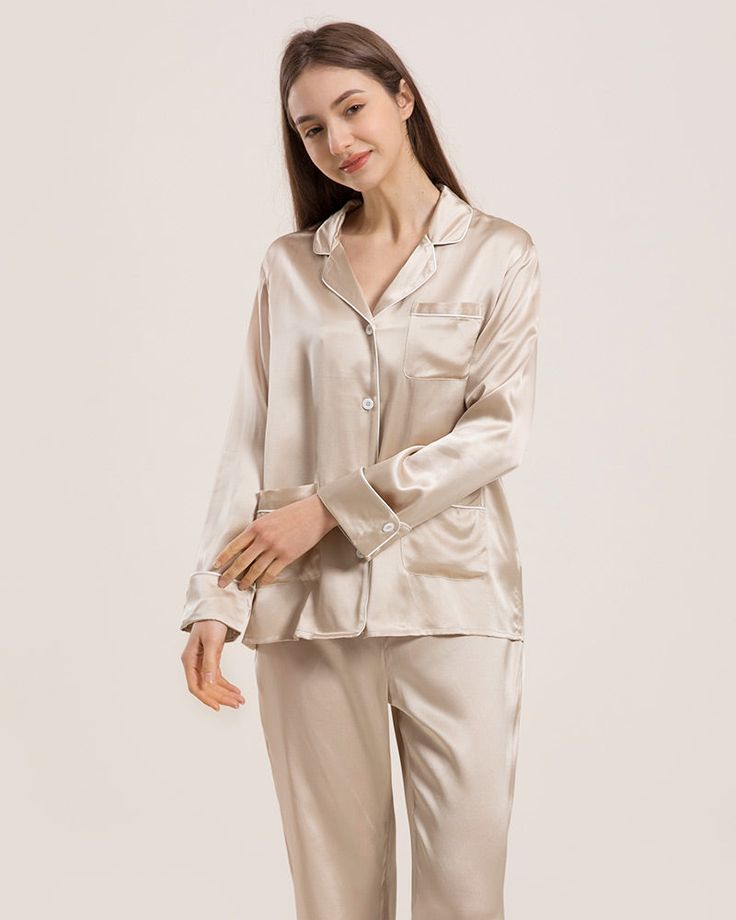 100% Mulberry Silk Breathable & Lightweight Lightweight & Comfortable Type: Two-piece Silk Pajama Set.Material: 100% 19 Momme Luxury Mulberry Silk. Features: Satin, wear-resistant and stylish.Details: Cropped trouser length with self-tie at the waist for an adjustable fit. 2 front pockets and 1 left chest pocket, all with contrasting piping. Indulge in the luxurious comfort of our 19 Momme Charmeuse Silk Pajama Set. Perfect for peaceful slumbers or lazy Sunday mornings, these timeless pajamas wi Silk Night Dress Trouser Shirt, Night Wear For Women Sleep, Night Shirts For Women, Swan Wallpaper, Wolf Sketch, How To Wash Silk, Cropped Trouser, Silk Pajamas Women, Silk Bonnet