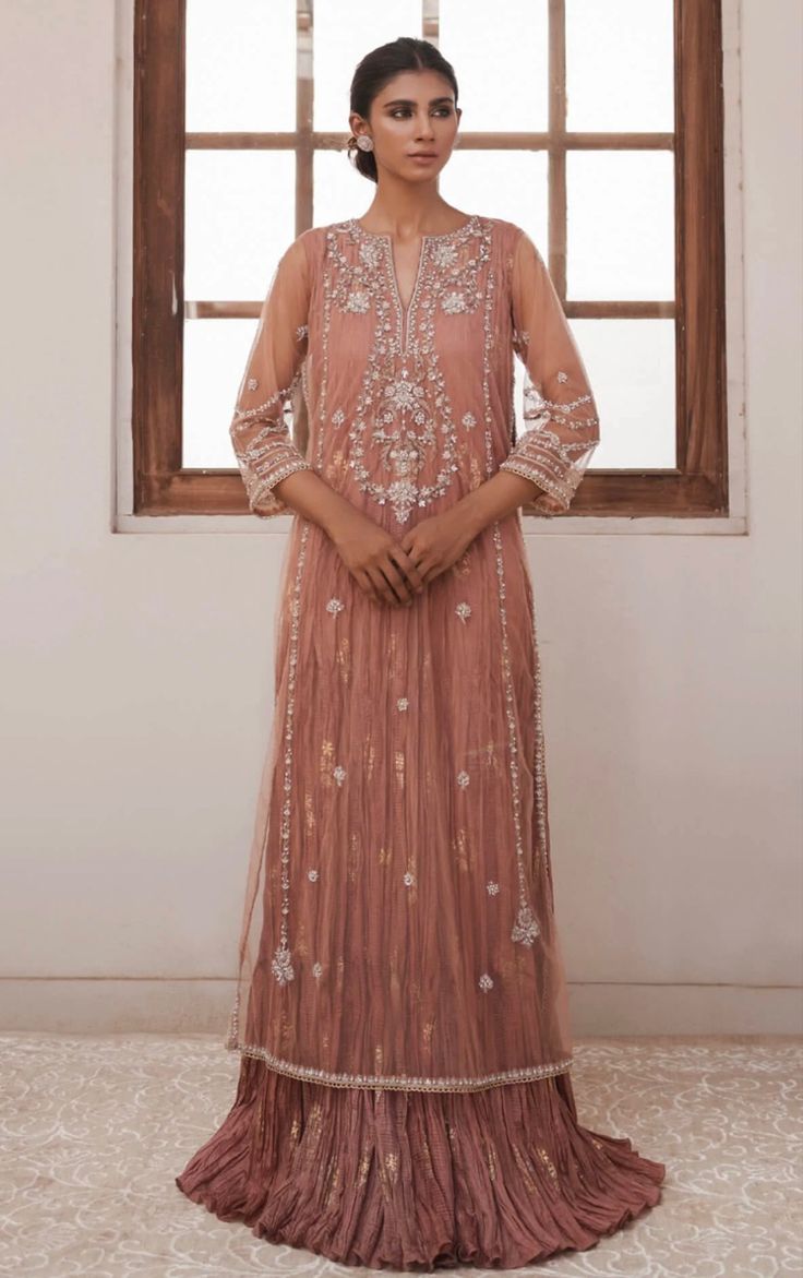 Baat Pakki Dress, Bridals Pakistani, Lace Suits, Baat Pakki, Crush Fabric, Nikkah Bride, Misha Lakhani, Shadi Dresses, Zardozi Work