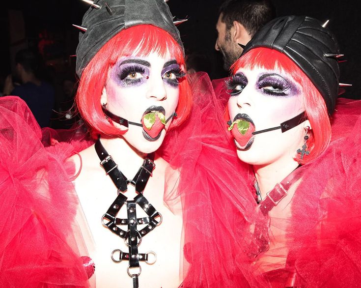 The Beautiful Disaster of '90s Rave Fashion in New York City 90s Rave Fashion, 90s Rave, Rave Style, Rave Makeup, Rave Girl, Rave Fashion, Beautiful Disaster, Rave Outfit, Club Kids