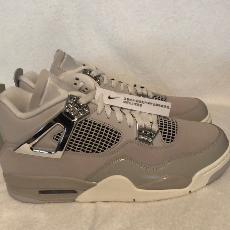 Nike Must Have Frozen Jordan 4 Must Have In Rotation Size Men 10.5 Nike Shoes Jordan, Frozen Moments, Nike Shoes Women Fashion, Pretty Sneakers, Trendy Shoes Sneakers, Nike Fashion Shoes, Preppy Shoes, Pretty Shoes Sneakers, Jordan Shoes Girls