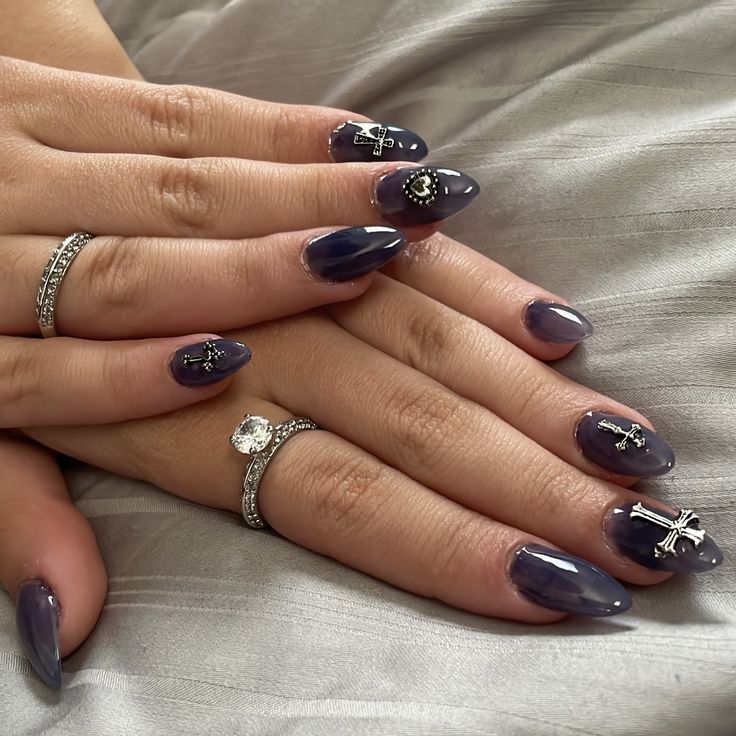 Gel Charm Nails, Cross Short Nails, Blue Nails Charms, Dark Blue Nails With Charms, Blue Cross Nails, Charm Nails Short, Short Nails Charms, Nails Cross Charm, Blue Nails With Charms