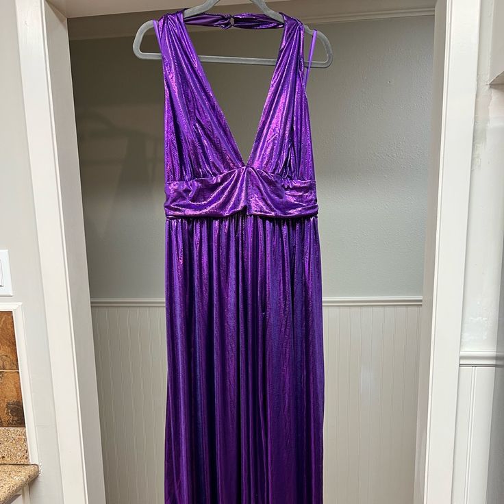 Silky Purple Long V-Neck Dress Halter Top Open Back Nwt Eva Mendes Collection Purple V-neck Maxi Dress For Night Out, Purple V-neck Maxi Dress For Date Night, Slinky Black Dress, Eva Mendes Collection, Goddess Maxi Dress, Grey Floral Dress, Tie Waist Maxi Dress, Green Long Sleeve Dress, Denim Jumper Dress