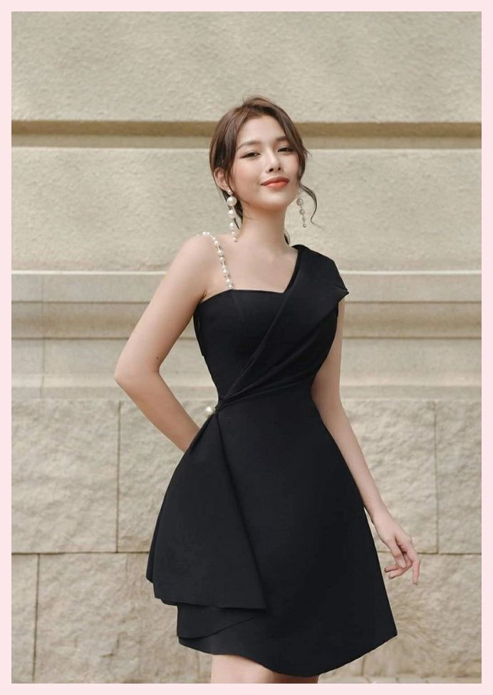 Evening Dresses Short Classy, Evening Dresses For Weddings Classy, Black Dress Classy Short, Dress Classy Short, Short Dresses Classy, Black Dress Classy, Classy Short Dresses, Party Dress Classy, Elegant Dresses Short