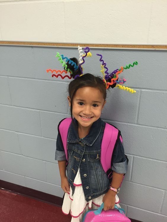 Wacky Tacky Day, Tacky Day, Crazy Hair For Kids, Girl Hair Dos, Hair Flyer, Easter Hairstyles For Kids, Wacky Hair Days, Crazy Hair Day, Wacky Hair