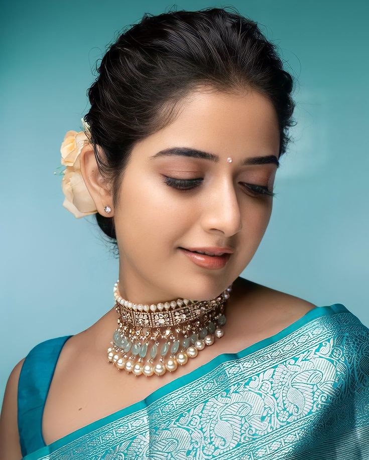 Jaanu on Twitter: "Good morning 🌻�… " Pink Banarasi Silk Saree, Traditional Wardrobe, Culture Of India, Ashika Ranganath, Kanjeevaram Sarees, Sky Pink, Banarasi Silk Saree, Wedding Saree Indian, Blue Saree