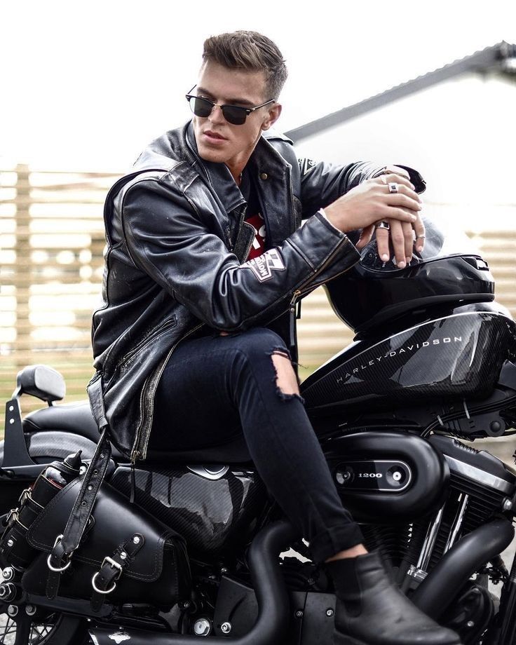 Bike poses Biker Photoshoot Men, Biker Jeans Outfit, Mc Pose, Harley Photoshoot, Motorcycle Outfit Men, Biker Outfit Men, Leather Moto Jacket Outfit, Spring Jacket Outfit, Motorcycle Photo Shoot