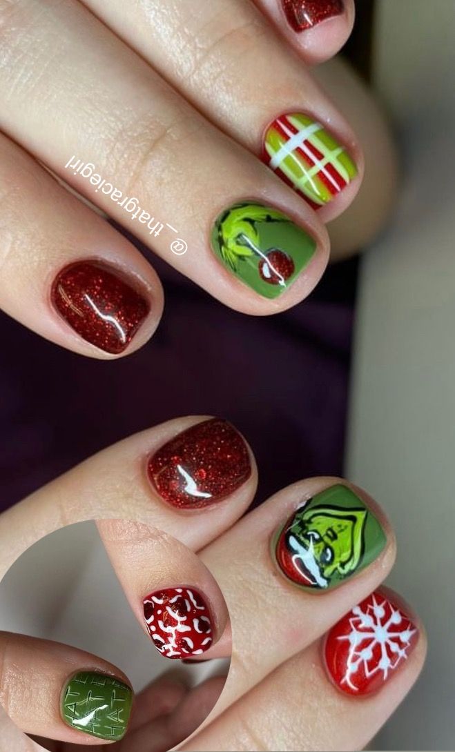 red sparkle. fun christmas nails grinch Short Grinch Nails Designs, Girls Christmas Nails Kids, Grinch Nails Short, Grinch Nails Designs Easy, Short Grinch Nails, Grinch Inspired Nails, Western Christmas Nails, Funky Christmas Nails, Simple Grinch Nails