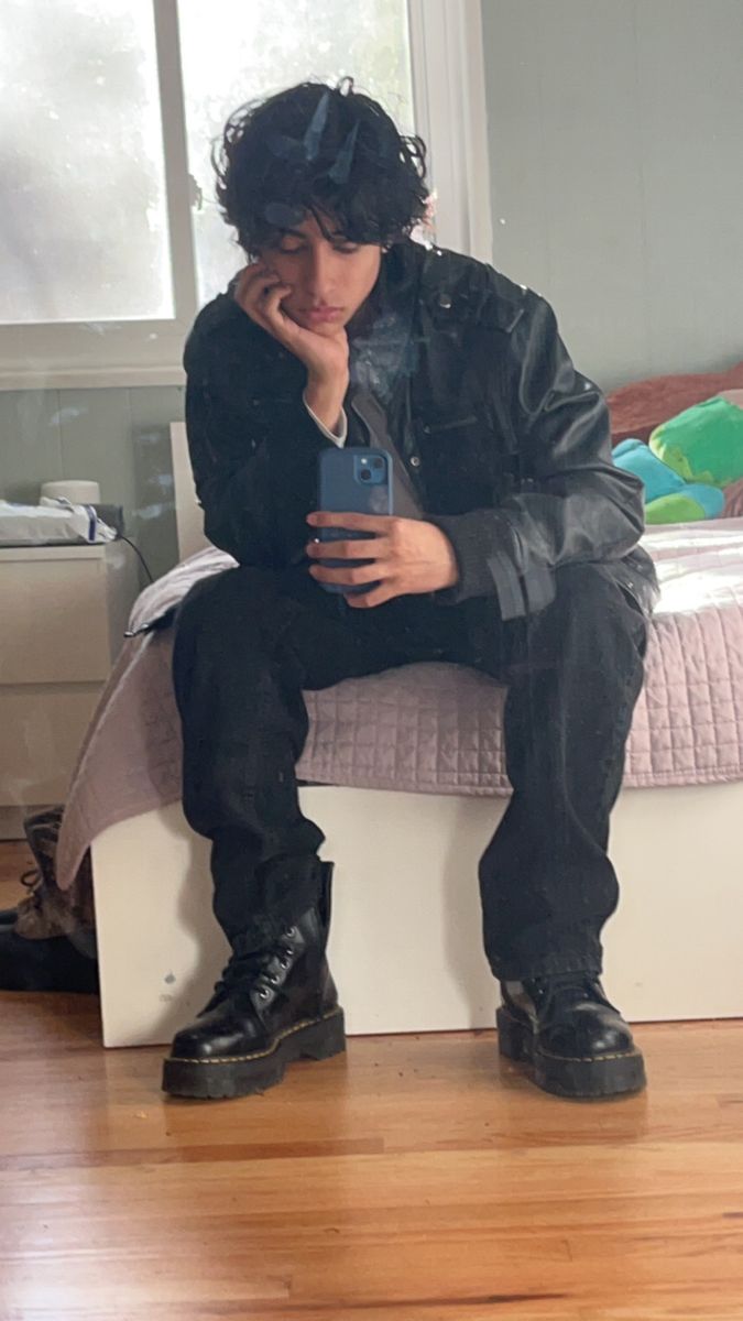 Edgy Boys Aesthetic, Doc Martens Platform Outfit Men, Indie Men Style, Fancy Grunge Outfits Men, Alt Men Style, Mens Punk Style, Indie Rock Aesthetic Outfits Men, Black Doc Martens Outfit Men, Grunge Male Hair