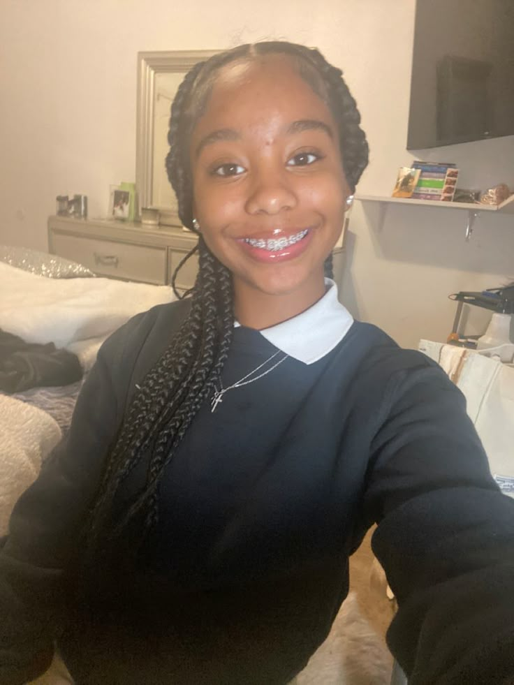 Black Girls School Outfits, 13 Year Girl Black, Will Trent, Grow My Hair, Pretty Dark Skin, Cute Braces, Simple Outfits For School, Red Hair Inspo, School Uniform Outfits