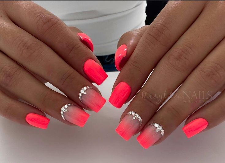 Nails Beach Design, Uñas Color Coral, Nails Beach, Summer Nail Ideas, Sassy Nails, Nail Trend, Fancy Nails Designs, Smink Inspiration, Summery Nails