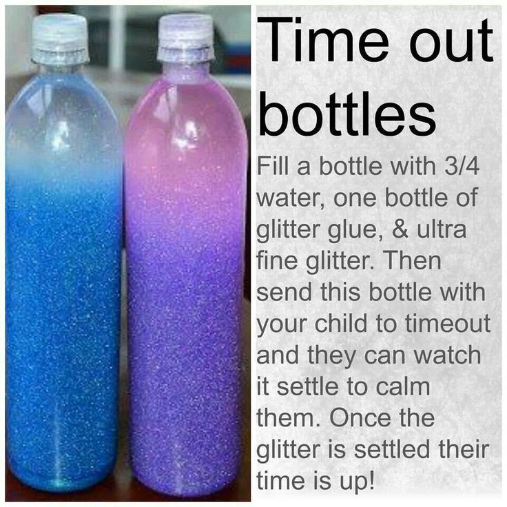 there are two bottles that have different colors on them, one is blue and the other is pink