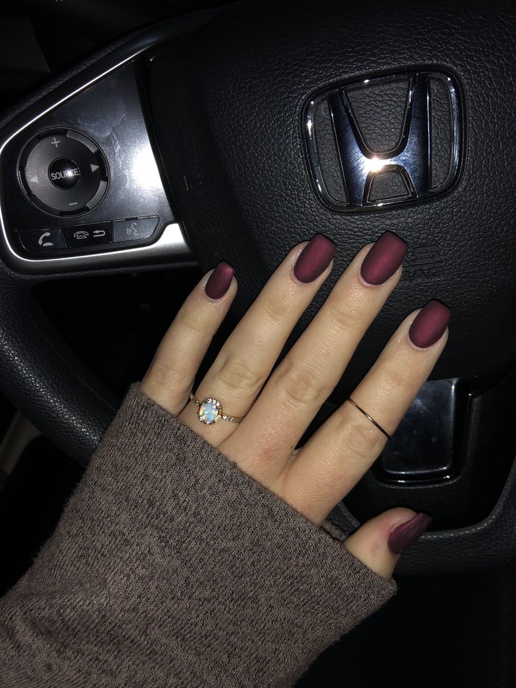 Matte Burgundy Coffin Acrylic Nails Dark Red Nails Matte With Glitter, Nail Ideas Maroon Burgundy, Basic February Nails, Dark Burgundy Acrylic Nails, Fall Matte Acrylic Nails, Matte Red Gel Nails, Acrylic Nails Maroon Burgundy, Matte Maroon Nails Short, Flat Maroon Nails