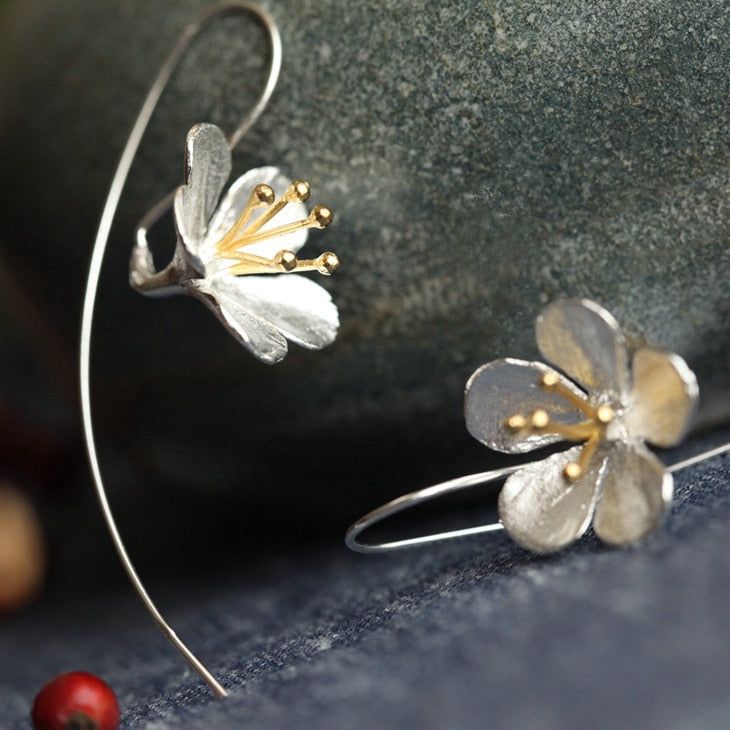 Lovely Long Flower Earrings - 925 Sterling SilverEZ92 Earrings Exotic, Sterling Silver Flower Earrings, Silver Flower Earrings, Chinese Jewelry, Long Tassel Earrings, Fine Silver Jewelry, Silver Jewelry Earrings, 3d Origami, Elegant Lady