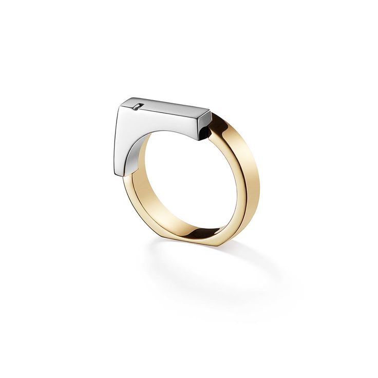 ✕Product Details Ursul Unity Women’s signet ring in a combination of 925 silver and gold. Two-coloured, this ring is a piece of luxury jewellery and can be worn equally well on the ring finger or the little finger. - 925/000 silver ring and gold vermeil veneer - Double vermeil plating 18K Gold 5 microns & Rhodium silver - Ring width: 3mm - Total width: 6mm - Weight: 6g - Made in France +Designer The creator, Alexis Théry. Its primary weapons: luxury materials, leather and metal, handled with Unique Gold Rings, Functional Jewelry, Printable Ring Sizer, Luxury Jewellery, Bagan, Vermeil Jewelry, Color Plata, Contemporary Jewelry, Ring Finger