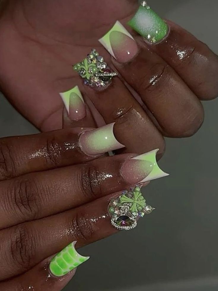 Short Junk Nail Designs Square, Princess And The Frog Nails Short, Tiana Inspired Nails, Green Airbrush Nails, Green Square Acrylic Nails, Lorax Nails, Green And Gold Nails Acrylic, Nails Green Design, Green Acrylic Nails Designs