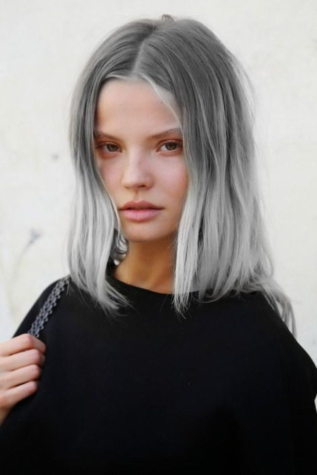 Going Grey Trendy We Fryzurach, Granny Hair, Lob Haircut, Pastel Hair, Hair Inspiration Color, Hair Envy, Grunge Hair, Grey Hair, Silver Hair