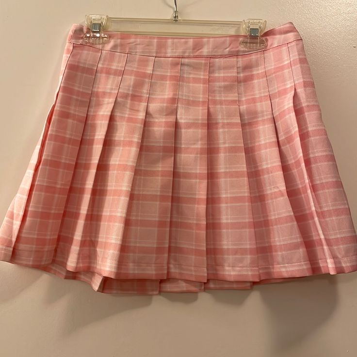 Cute Pleated Skirt With Side Zipper And Button Closure. Excellent Condition - Never Worn! Pink Cotton Preppy Skort, Preppy Pink Cotton Skort, Flared Mini Skirt For School, Preppy Pink Cotton Skirt, Preppy Pink Pleated Skirt For School, Preppy High Waist Pleated Mini Skirt, Preppy High-waisted Pleated Skirt, Preppy Lined Mini Skirt For School, Preppy High Waist Pleated Tennis Skirt