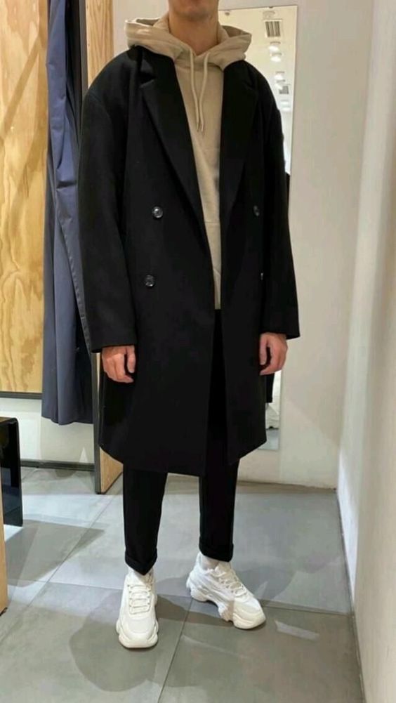 Black And White Outfit Ideas Men, Black Coat Outfit Men, Korean Men Outfits, Chic Mens Fashion, Outfits Ideas Korean, Winter Outfits Aesthetic Korean, Korean Black Outfit, Outfits Aesthetic Korean, Winter Outfits Aesthetic