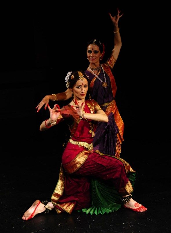 Nataka Bharata Natyam Dance Company Dance Duet Poses, Shiva Dance, Bharatanatyam Dancer, Bharatanatyam Poses, Sanjay Gupta, Dance Of India, Morris Dancing, Samba Dance, Waltz Dance