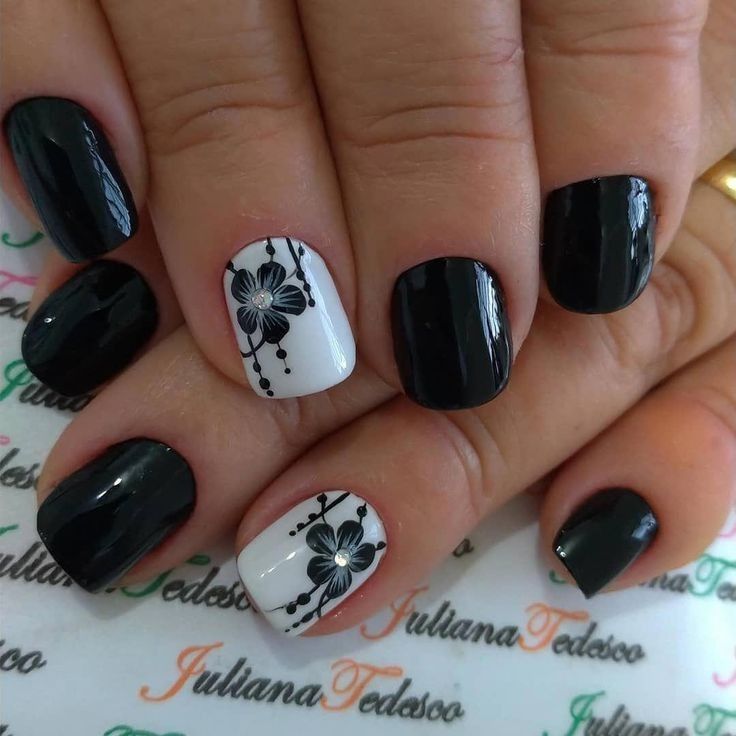 Black And White Nails, Beautiful Nail Polish, May Nails, Plaid Nails, Instagram Nails, Toe Nail Designs, Halloween Nail Art, Unique Nails, My Nails