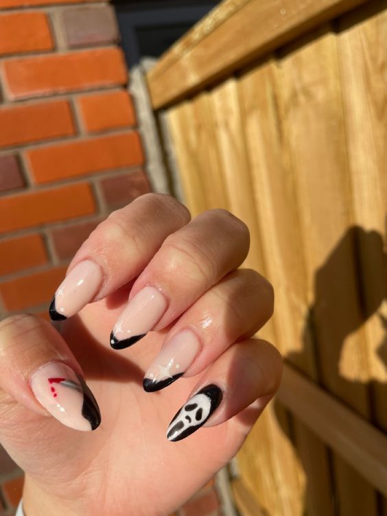 Rate This simple halloween nail designs From ⭐1~10. SAVE & FOLLOW i will update everyweek. Scream Mask Nails, Trendy Nails Halloween, Walking Dead Nails, Simple Halloween Nail Designs, Simple Halloween Nail, Style A Leather Jacket, Nails Inspiration Simple, Scream Nails, Cartoon Nails